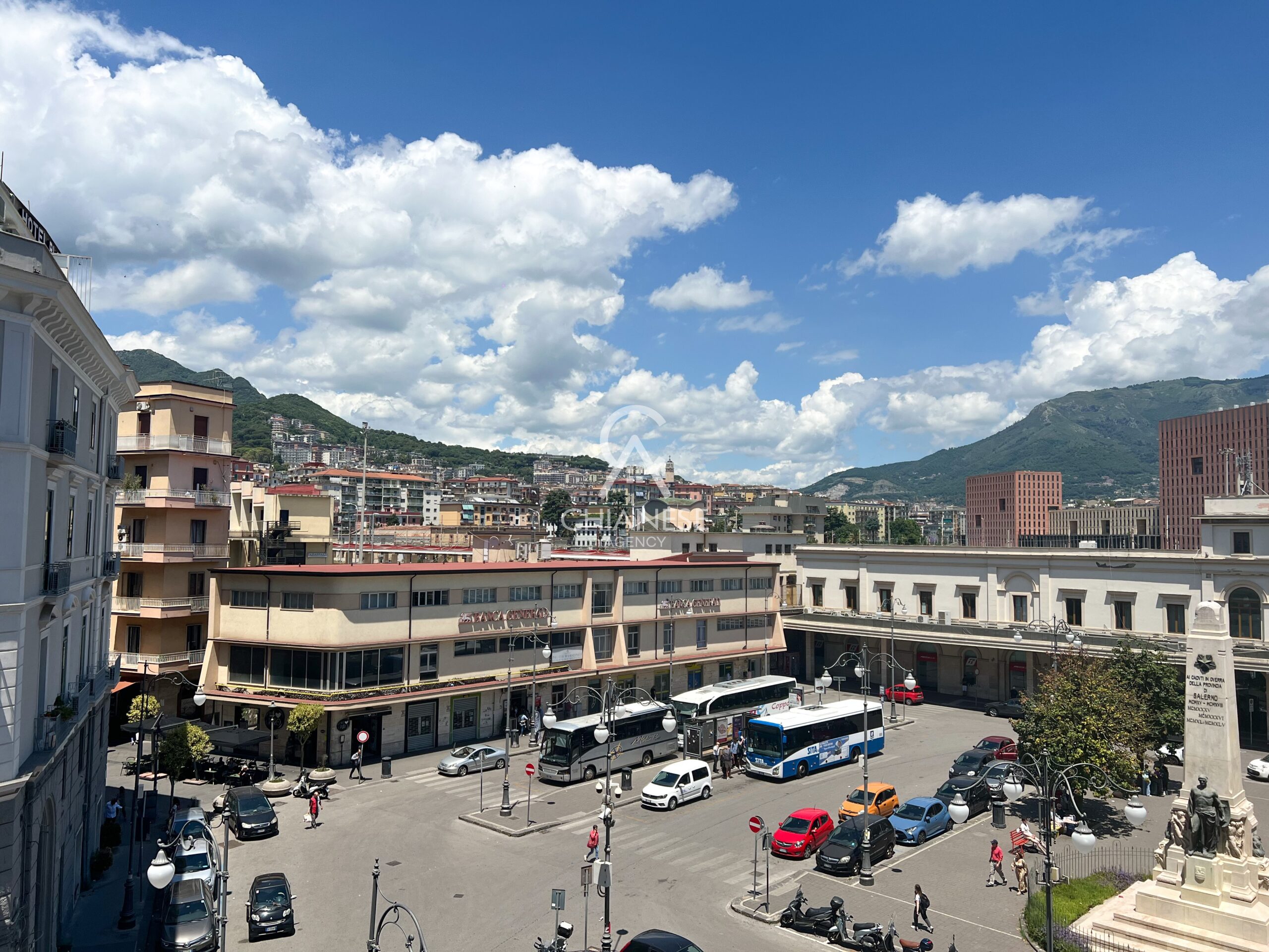 Piazza Vittorio Veneto, 35